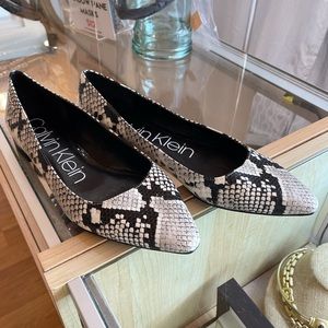 Calvin Klein Emerin Flats